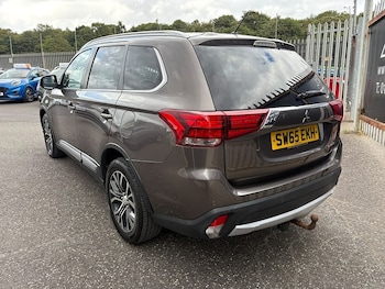 Used Mitsubishi Outlander 2015 for sale - 79444135: Photo