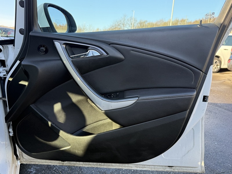 Used Vauxhall Astra 2013 for sale - 77258895: Photo 10