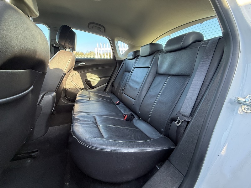 Used Vauxhall Astra 2013 for sale - 77258895: Photo 28