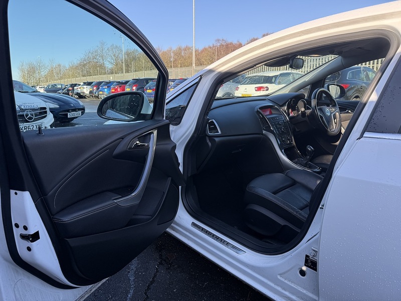 Used Vauxhall Astra 2013 for sale - 77258895: Photo 29