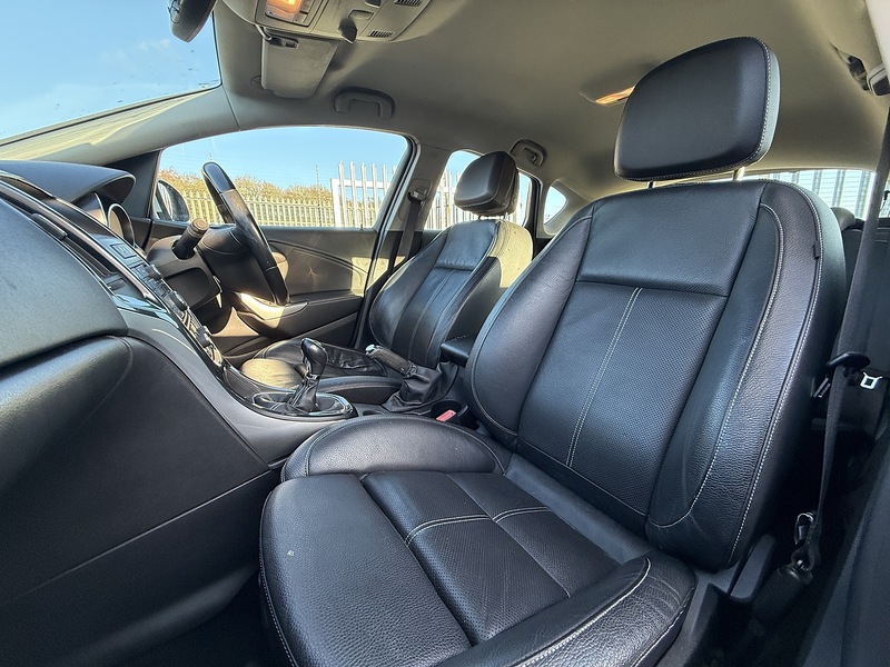 Used Vauxhall Astra 2013 for sale - 77258895: Photo 33