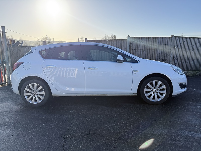 Used Vauxhall Astra 2013 for sale - 77258895: Photo 7