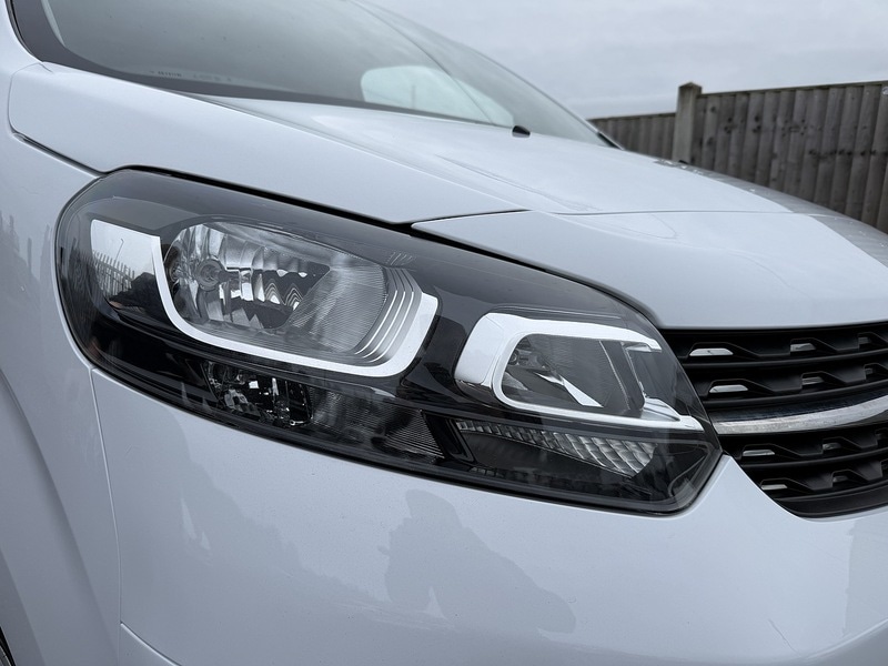 Used Vauxhall Vivaro 2023 for sale - 77258935: Photo 2