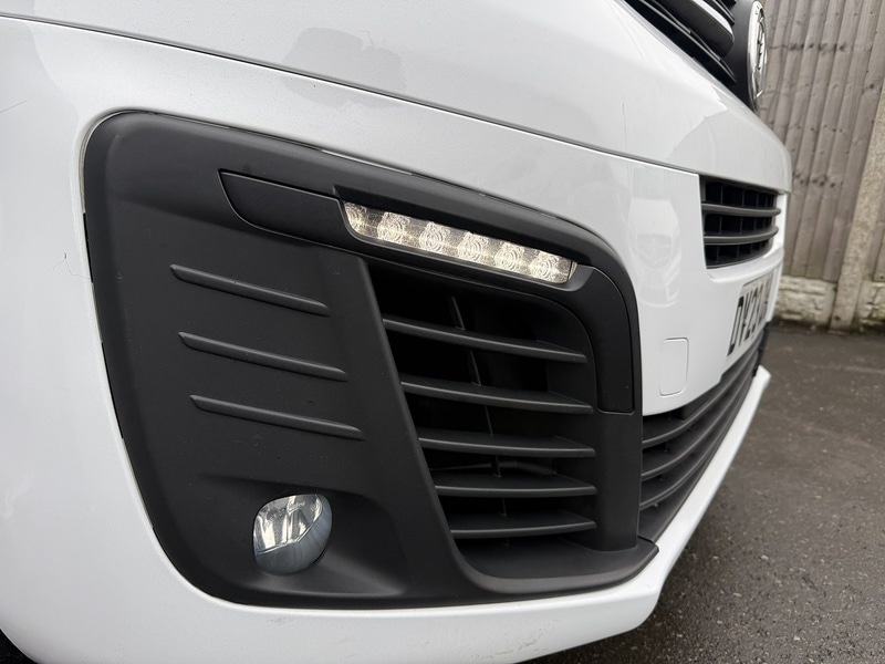 Used Vauxhall Vivaro 2023 for sale - 77258935: Photo 3