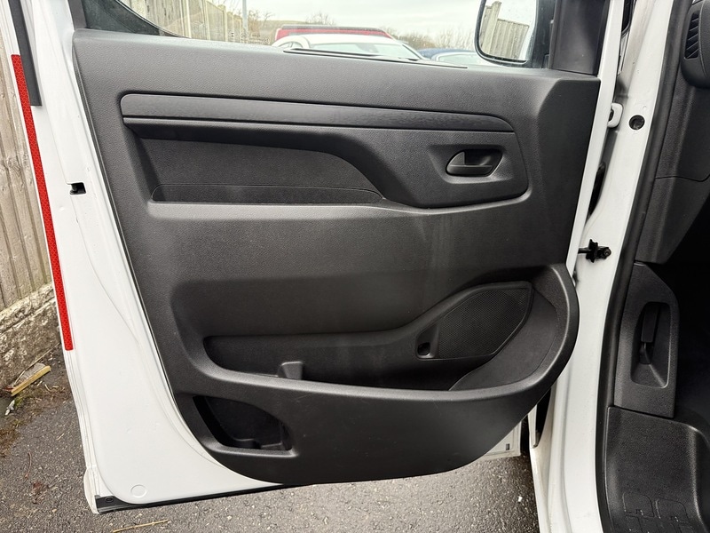 Used Vauxhall Vivaro 2023 for sale - 77258935: Photo 41