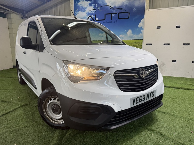 Used Vauxhall Combo 2020 for sale - 76444665: Photo 3