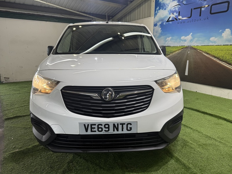 Used Vauxhall Combo 2020 for sale - 76444665: Photo 4