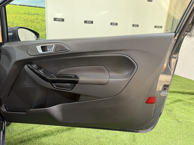 Used Ford Fiesta 2014 for sale - 76712144: Photo 17