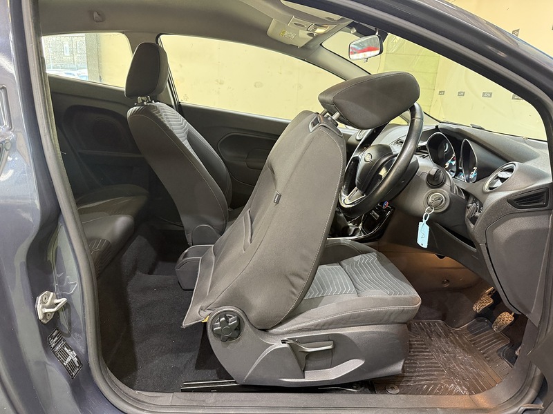 Used Ford Fiesta 2014 for sale - 76712144: Photo 25