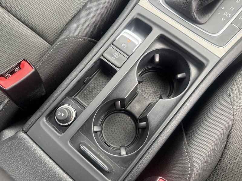 Used Volkswagen Golf 2016 for sale - 77465337: Photo 37