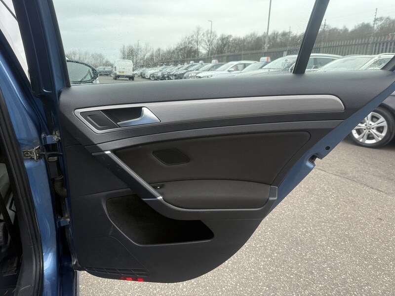 Used Volkswagen Golf 2016 for sale - 77465337: Photo 39