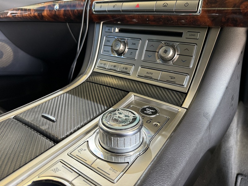 Used Jaguar XF 2010 for sale - 76193970: Photo 30