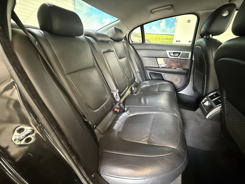 Used Jaguar XF 2010 for sale - 76193970: Photo 37
