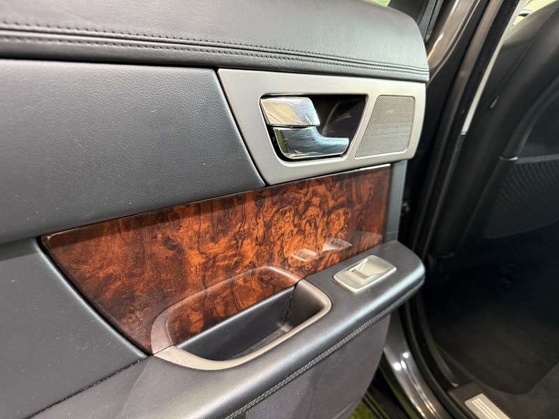 Used Jaguar XF 2010 for sale - 76193970: Photo 38