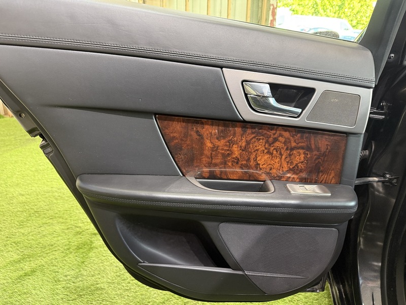 Used Jaguar XF 2010 for sale - 76193970: Photo 43