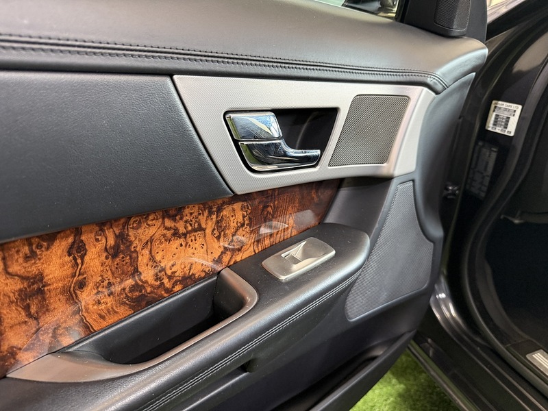 Used Jaguar XF 2010 for sale - 76193970: Photo 49