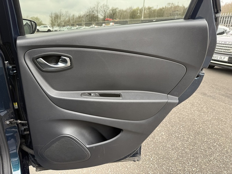 Used Renault Captur 2018 for sale - 78097583: Photo 38