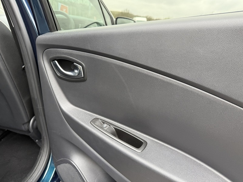 Used Renault Captur 2018 for sale - 78097583: Photo 39