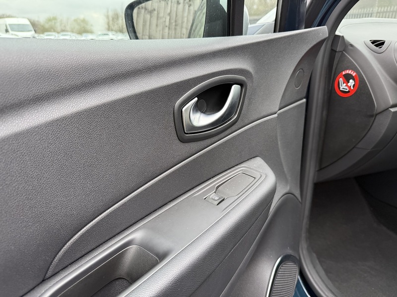 Used Renault Captur 2018 for sale - 78097583: Photo 50