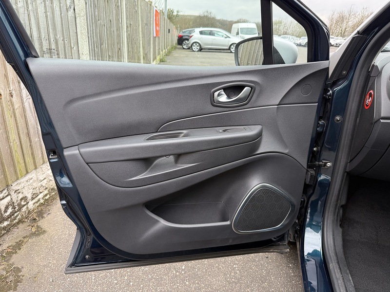 Used Renault Captur 2018 for sale - 78097583: Photo 55