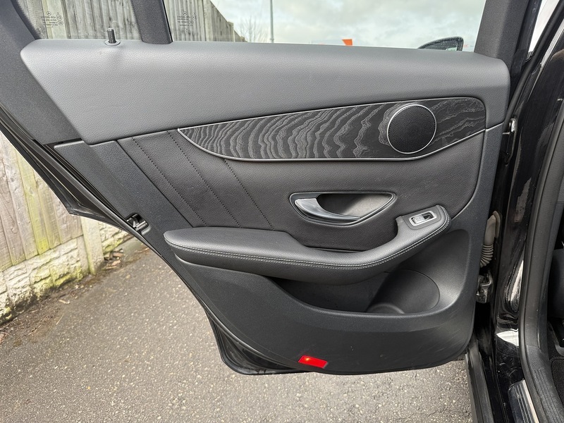 Used Mercedes-Benz GLC 2015 for sale - 77632260: Photo 60