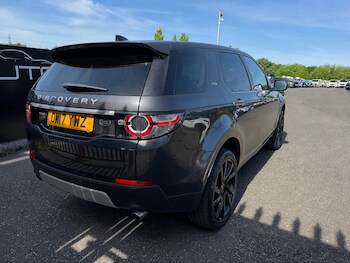 Used Land Rover Discovery Sport 2017 for sale - 78713585: Photo