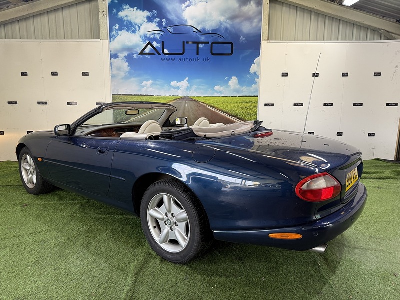 Used Jaguar XK8 1999 for sale - 77258872: Photo 12