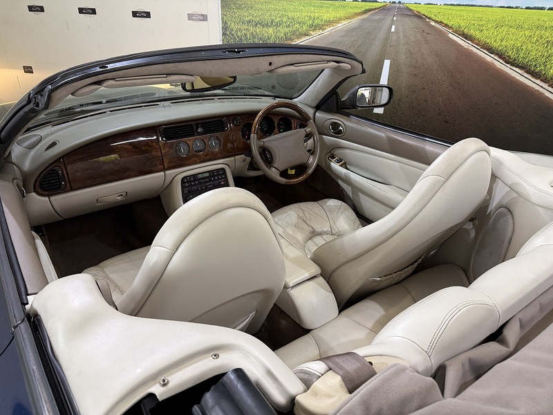 Used Jaguar XK8 1999 for sale - 77258872: Photo 16