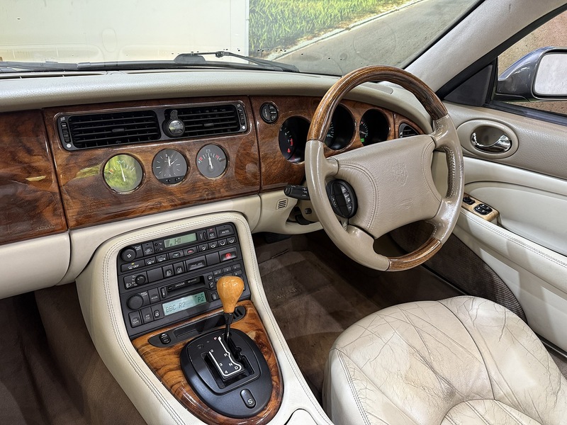 Used Jaguar XK8 1999 for sale - 77258872: Photo 20