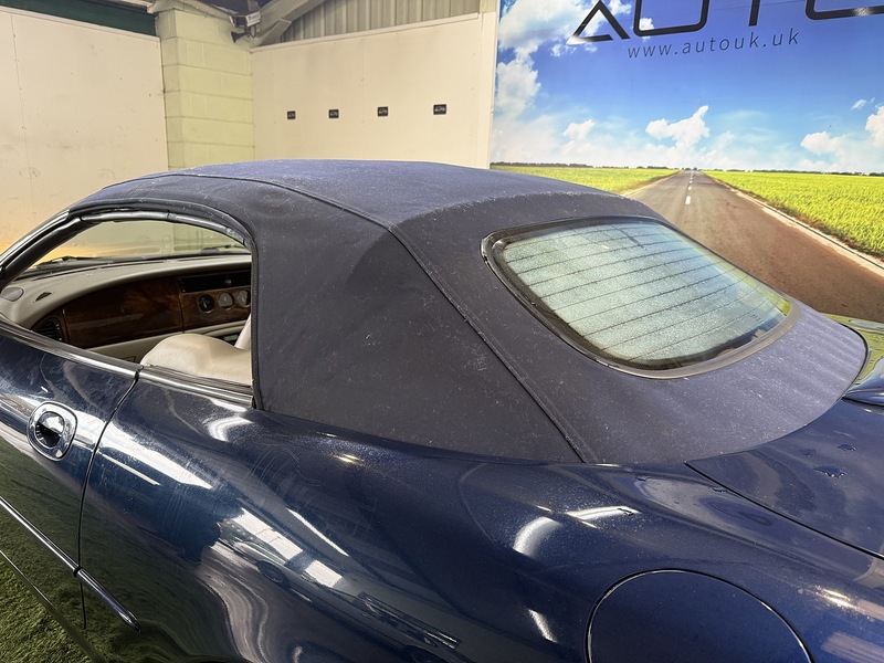 Used Jaguar XK8 1999 for sale - 77258872: Photo 32