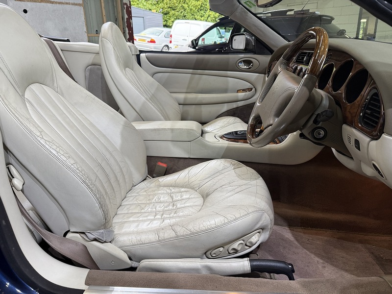 Used Jaguar XK8 1999 for sale - 77258872: Photo 39