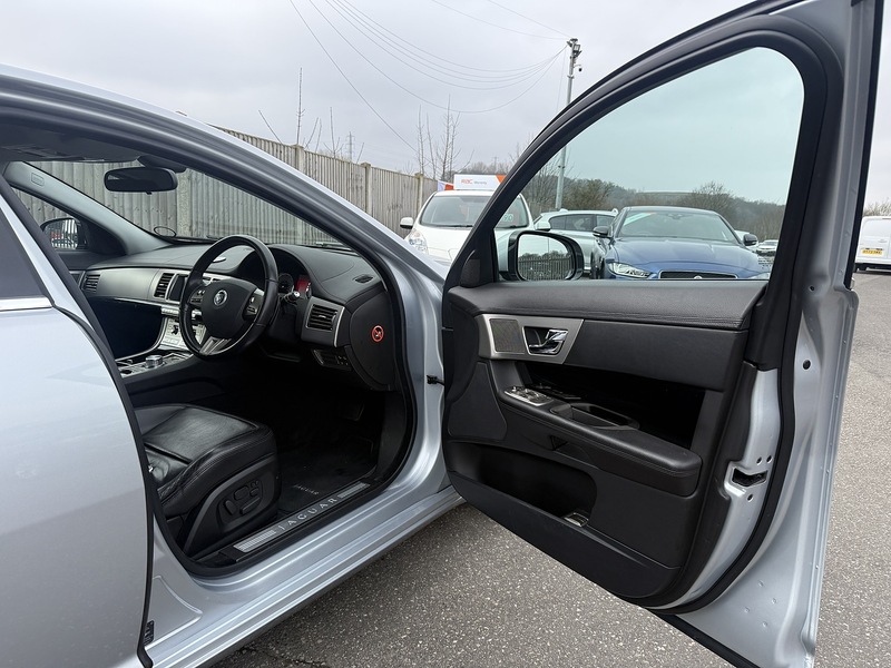 Used Jaguar XF 2009 for sale - 77798521: Photo 23