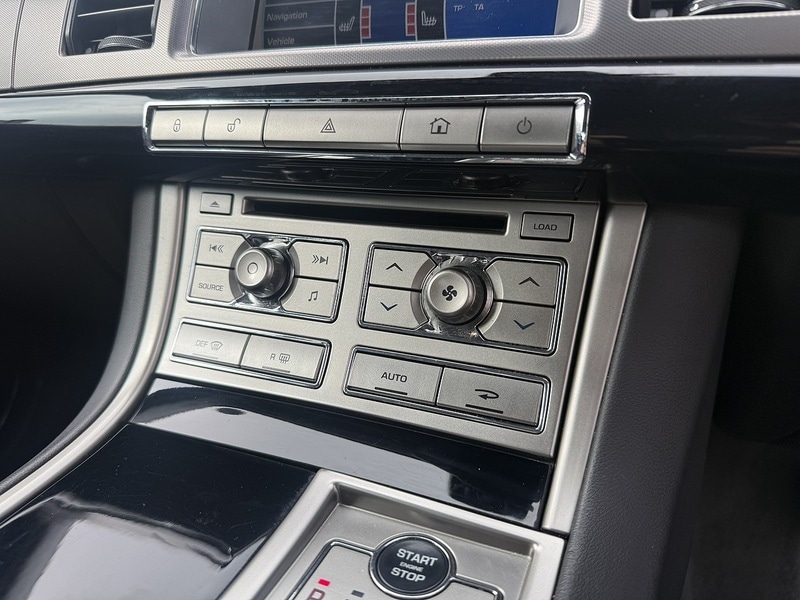 Used Jaguar XF 2009 for sale - 77798521: Photo 42