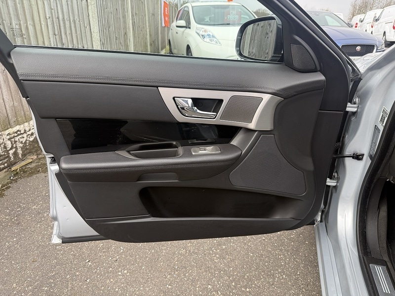 Used Jaguar XF 2009 for sale - 77798521: Photo 64