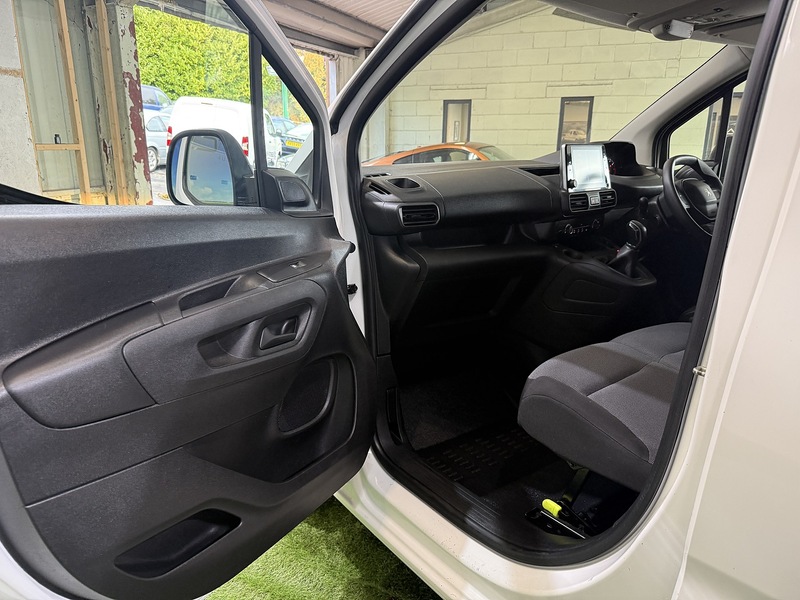 Used Peugeot Partner 2019 for sale - 77258882: Photo 35