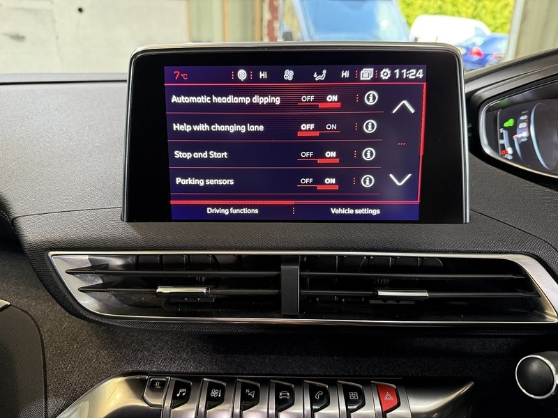 Used Peugeot 3008 2018 for sale - 77258897: Photo 42