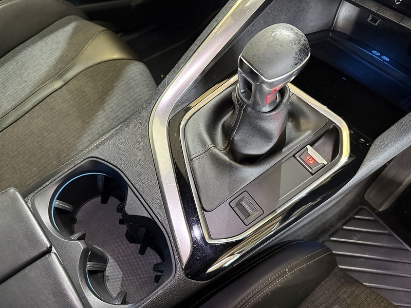 Used Peugeot 3008 2018 for sale - 77258897: Photo 44