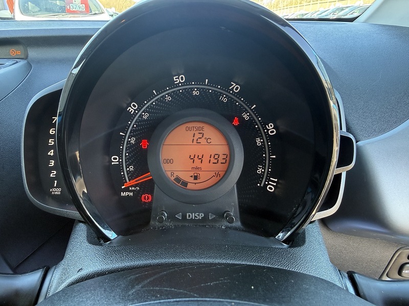 Used Toyota AYGO 2018 for sale - 77953507: Photo 27