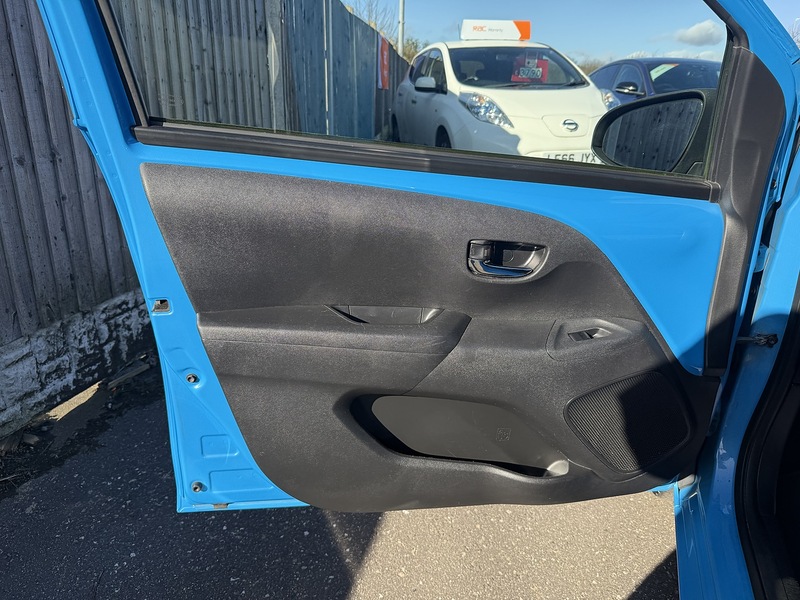 Used Toyota AYGO 2018 for sale - 77953507: Photo 51