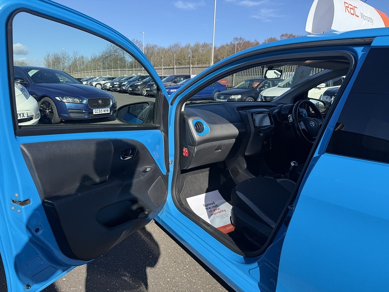 Used Toyota AYGO 2018 for sale - 77953507: Photo 53