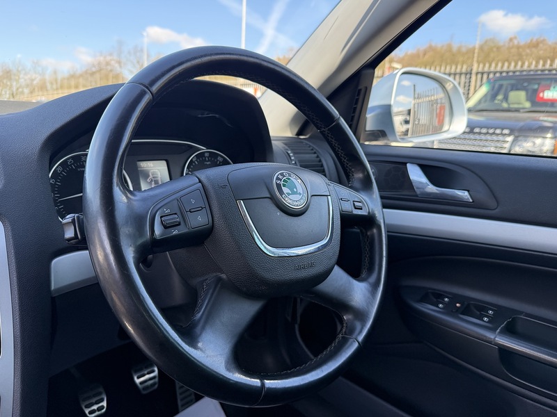 Used Skoda Octavia 2010 for sale - 78107347: Photo 57