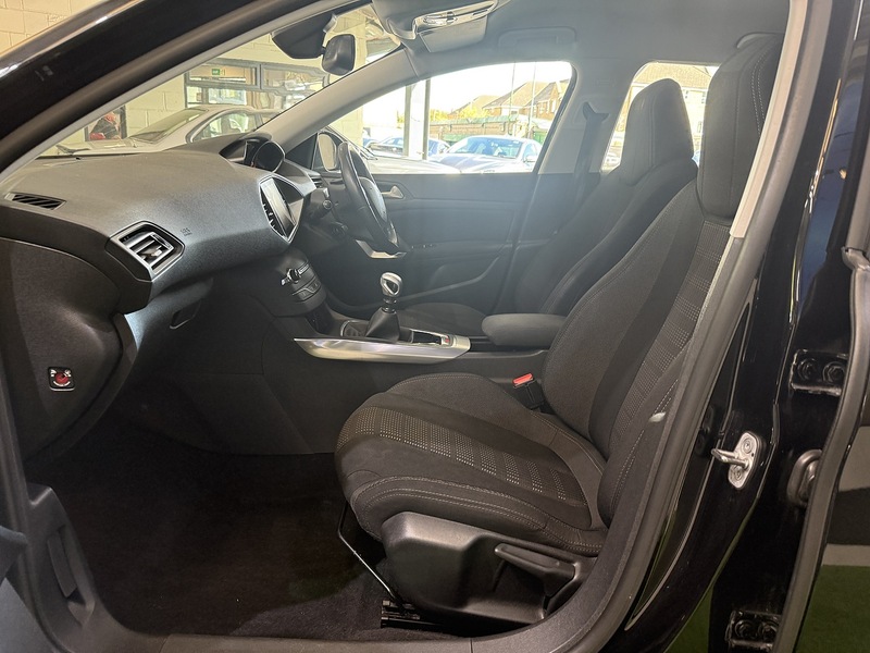 Used Peugeot 308 2016 for sale - 76193952: Photo 35