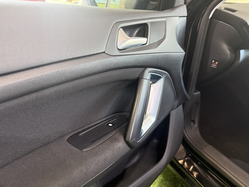 Used Peugeot 308 2016 for sale - 76193952: Photo 36