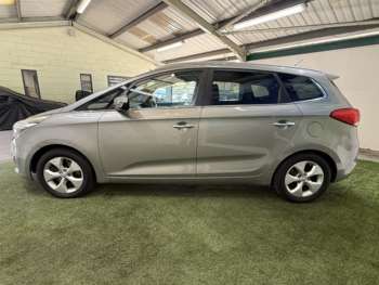 Used Kia Carens 2015 for sale - 75208892: Photo