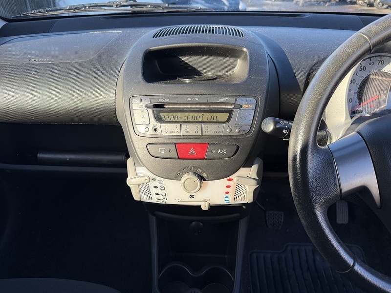 Used Toyota AYGO 2012 for sale - 77258894: Photo 18
