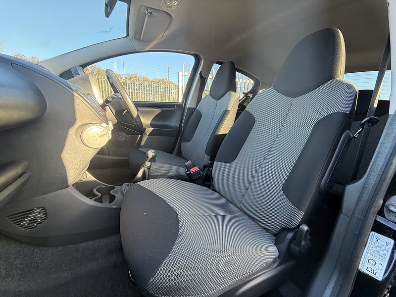 Used Toyota AYGO 2012 for sale - 77258894: Photo 36