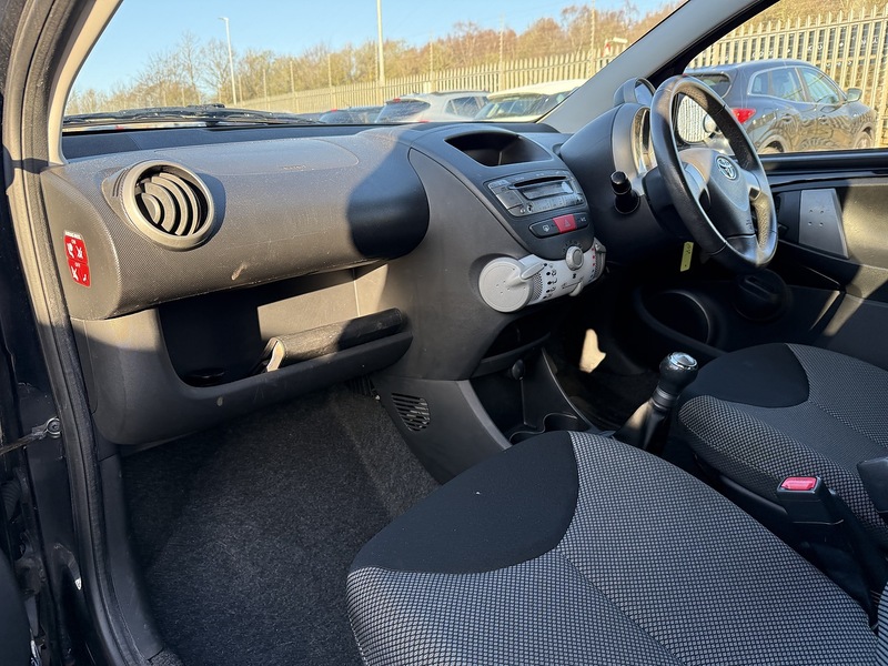 Used Toyota AYGO 2012 for sale - 77258894: Photo 37