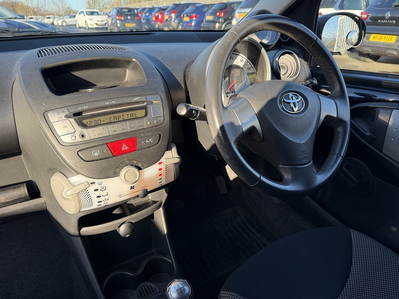 Used Toyota AYGO 2012 for sale - 77258894: Photo 40