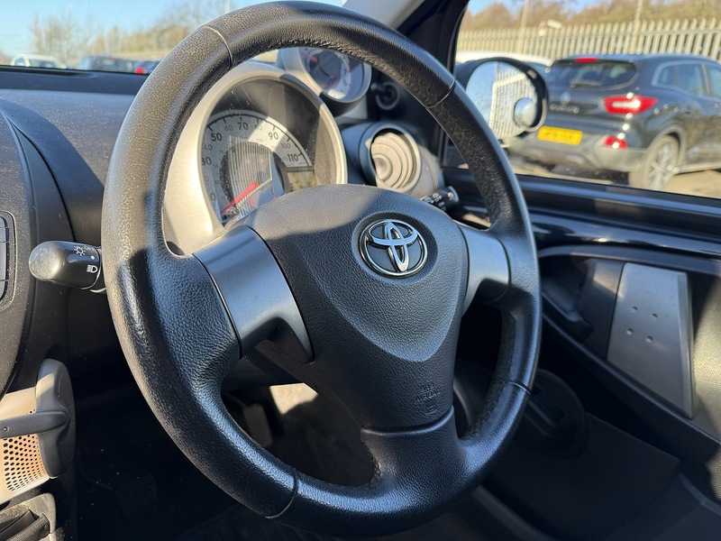 Used Toyota AYGO 2012 for sale - 77258894: Photo 41