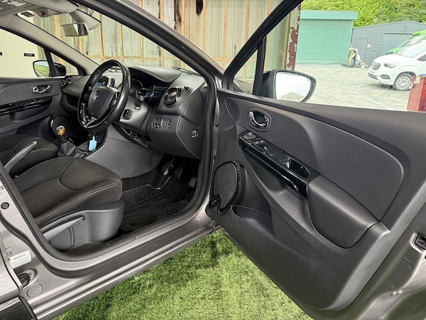 Used Renault Clio 2013 for sale - 76320118: Photo 19